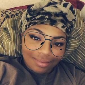 Meet your Posher, Annakiya